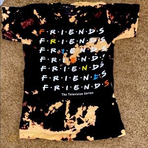 Friends tie die tee